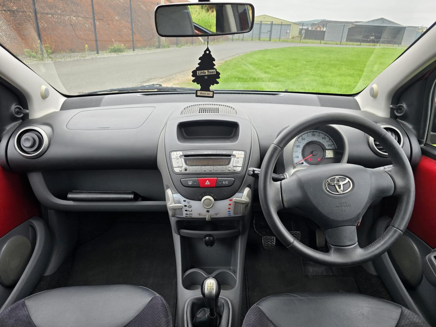 Toyota AYGO 1.0 VVT-i Ice Hatchback 5dr Petrol Manual Euro 5 (67 ps)