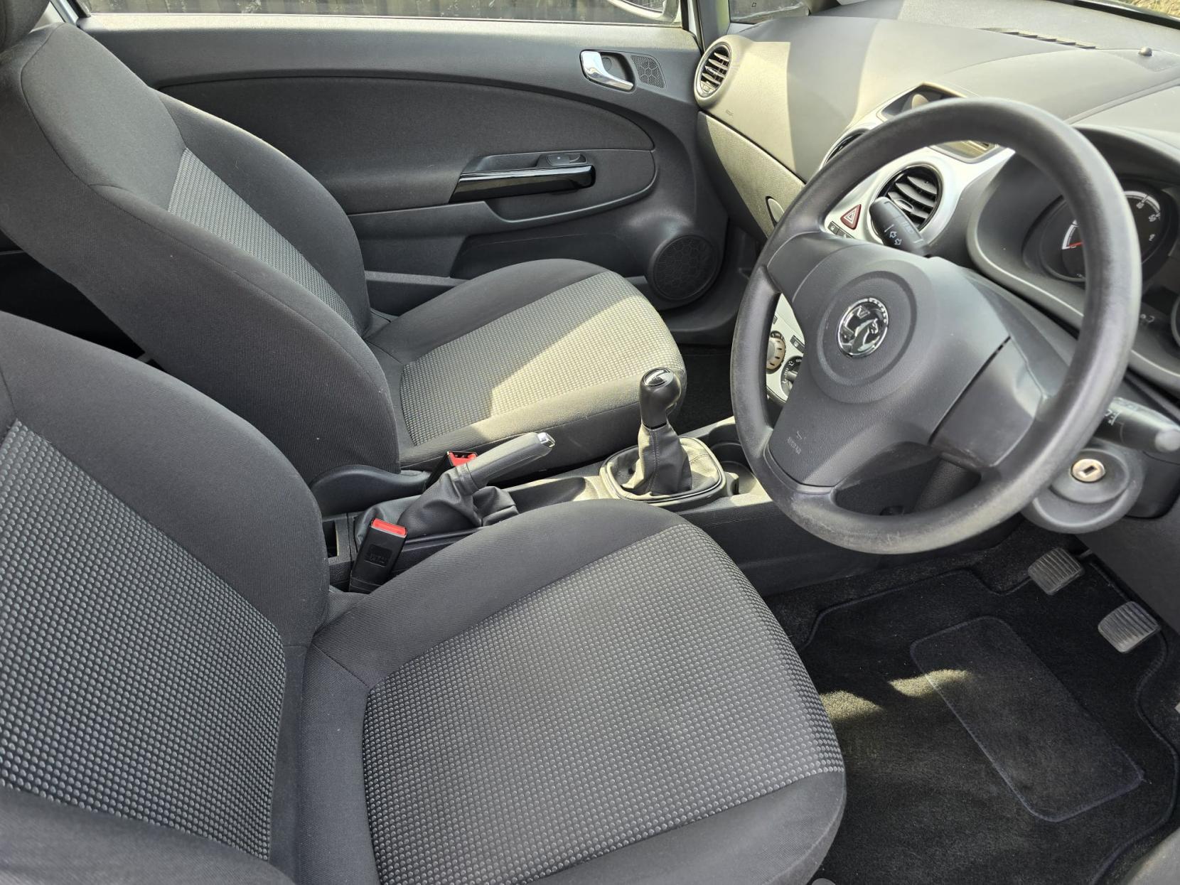 Vauxhall Corsa 1.2 16V S Hatchback 3dr Petrol Manual Euro 5 (85 ps)