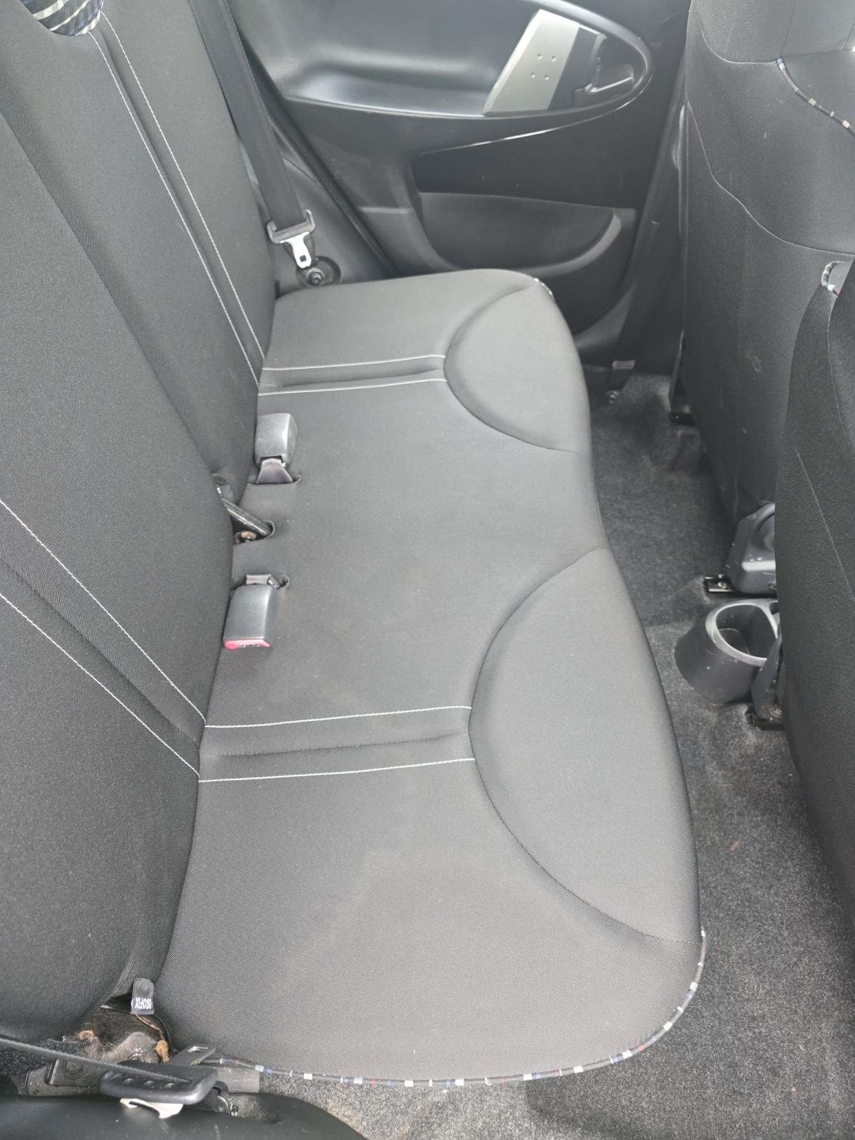 Citroen C1 1.0i VTR Hatchback 5dr Petrol Manual Euro 5 (68 ps)